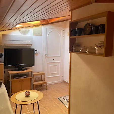 Encantadora Buhardilla Cozy Mg Quarto em Acomodações Particulares